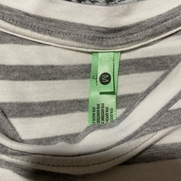 Honeydew Tee shirt size M - Picture 3 of 6